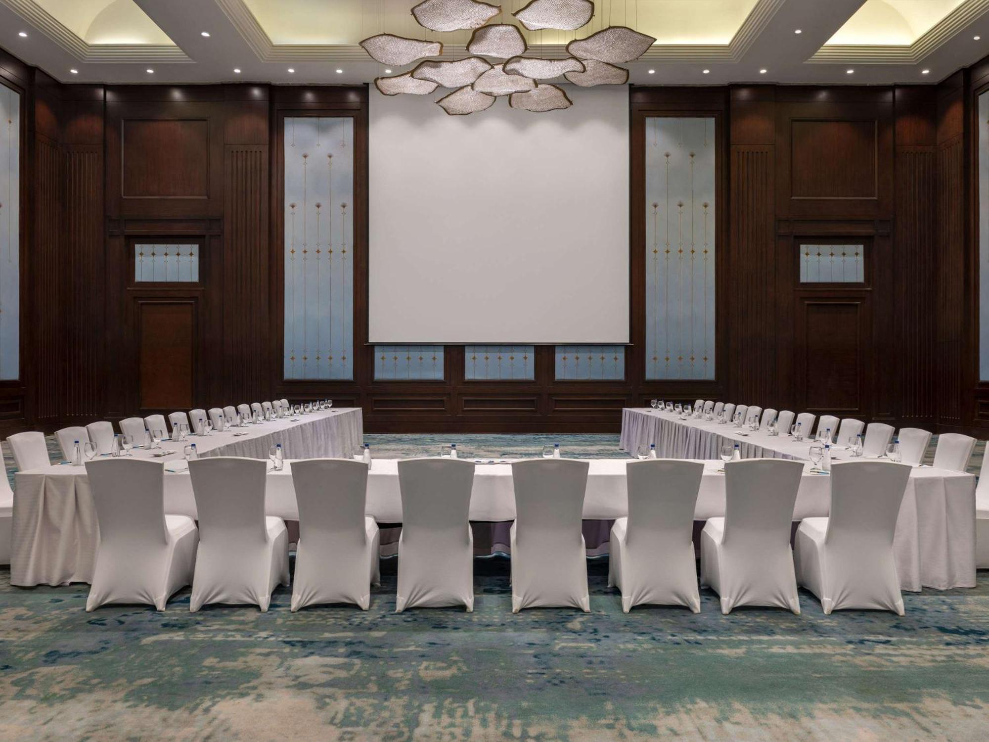 Conrad Hotel&casino Hotel 5*